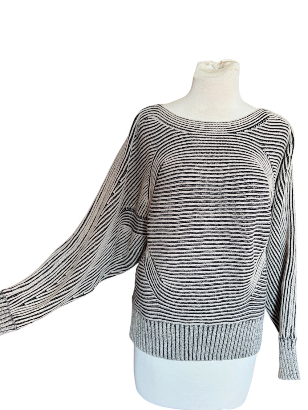 Tribal Fashion Striped Dolman Sleeve Knit Sweater M